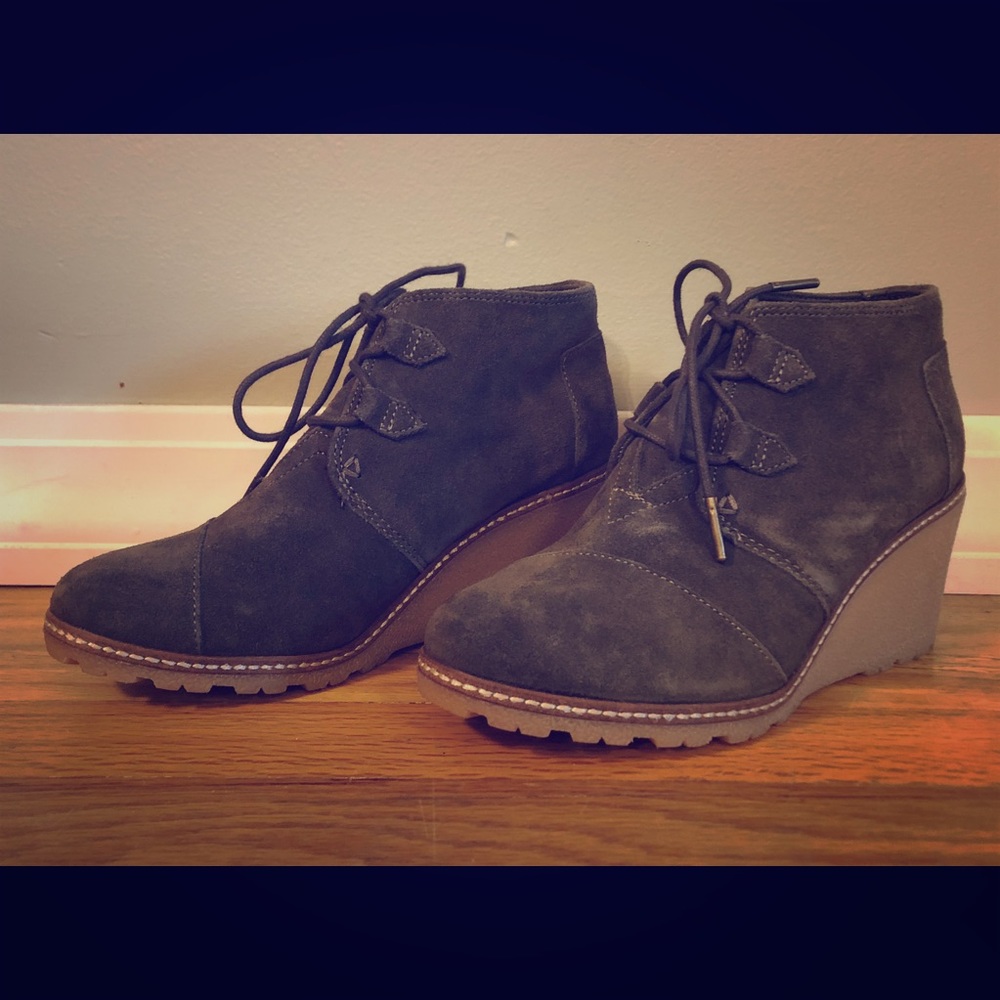 Toms Desert Wedge Booties - NWOT